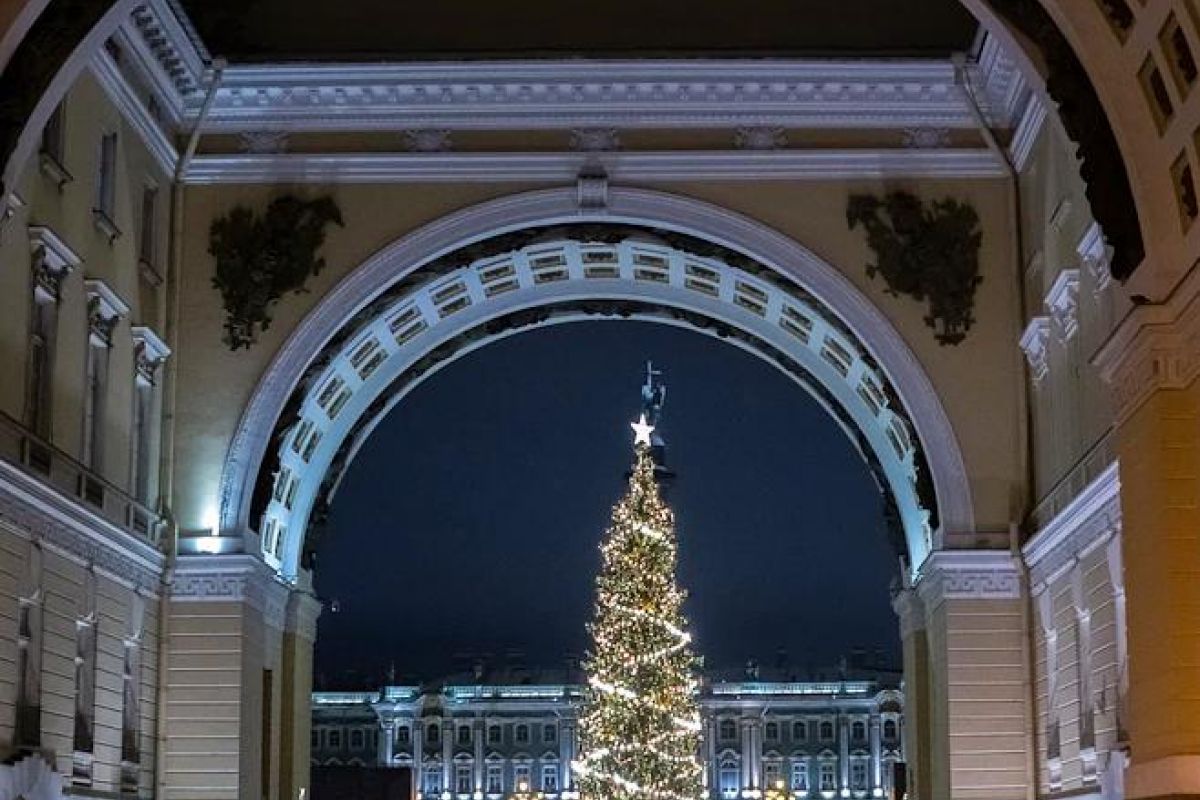 "Новогодний Тур в Петербурге 4 дня"